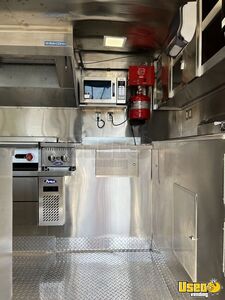 2021 V-nose Kitchen Concession Trailer Kitchen Food Trailer Insulated Walls California for Sale