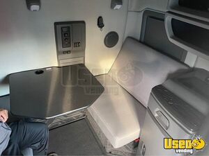 2021 Vnl Volvo Semi Truck 4 Texas for Sale