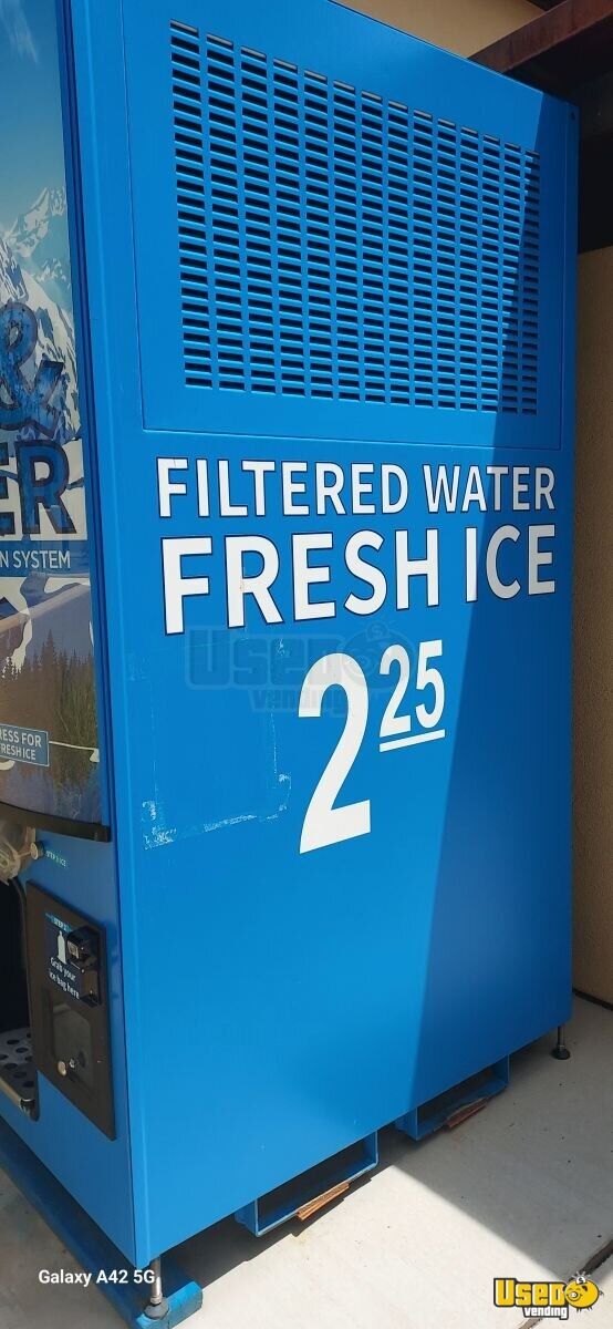 2021 Everest Ice VX4 Bagged Ice and Filtered Water Vending Station