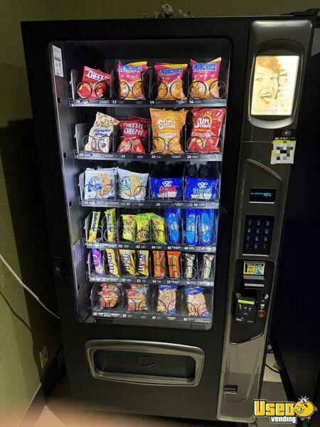 2022 2000 Usi Snack Machine Missouri for Sale