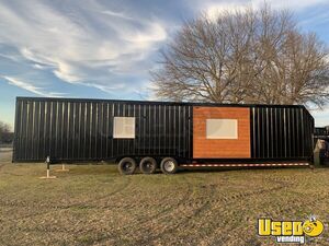 2022 44’ Gn Kitchen Food Trailer Texas for Sale