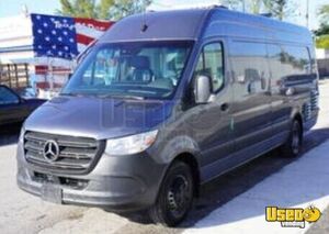2022 4500 Catering Food Truck Air Conditioning Florida Diesel Engine for Sale