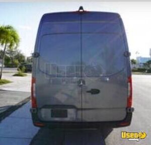 2022 4500 Catering Food Truck Concession Window Florida Diesel Engine for Sale