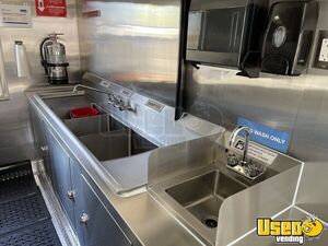 2022 8.5' X16' Kitchen Food Trailer Propane Tank California Gas Engine for Sale