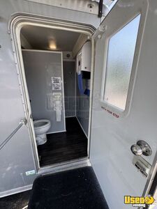 2022 Bb-412302sc Restroom / Bathroom Trailer Interior Lighting California for Sale
