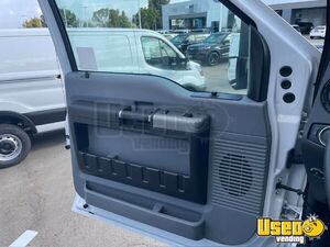 2022 Box Truck 13 California for Sale
