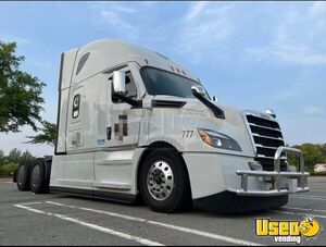 2022 Cascadia Freightliner Semi Truck 3 Virginia for Sale