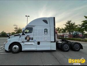 2022 Cascadia Freightliner Semi Truck 5 Virginia for Sale