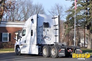 2022 Cascadia Freightliner Semi Truck 7 Pennsylvania for Sale
