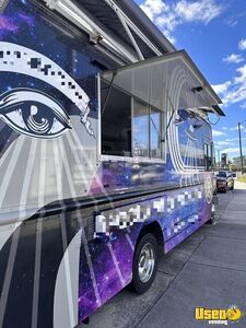 2022 Commercial Chassis Coffee & Beverage Truck Air Conditioning Florida Gas Engine for Sale