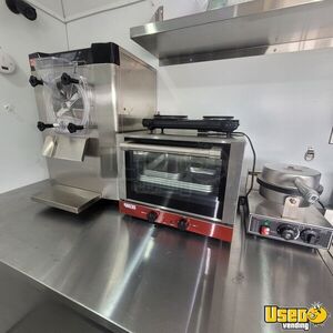 2022 Commercial Chassis Ice Cream Truck Stainless Steel Wall Covers Florida Gas Engine for Sale