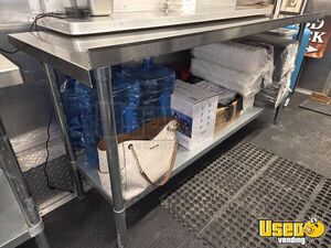 2022 Concession Trailer Concession Trailer 17 Texas for Sale