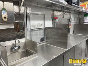 2022 Custom Kitchen Food Trailer Kitchen Food Trailer Hot Water Heater California for Sale