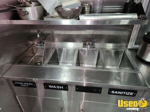 2022 Custom Kitchen Food Trailer Stovetop Florida for Sale