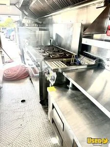 2022 F59 Catering Food Truck Diamond Plated Aluminum Flooring Virginia Gas Engine for Sale