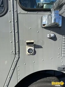 2022 F59 Catering Food Truck Interior Lighting Virginia Gas Engine for Sale