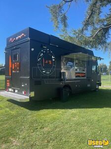 2022 Ford F59 Freightliner All-purpose Food Truck Air Conditioning California Diesel Engine for Sale