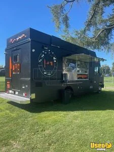 2022 Ford F59 Freightliner All-purpose Food Truck Air Conditioning California Diesel Engine for Sale