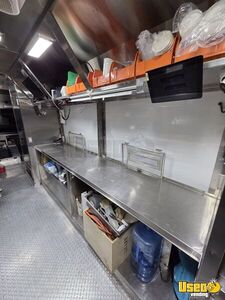 2022 Ford F59 Freightliner All-purpose Food Truck Diamond Plated Aluminum Flooring California Diesel Engine for Sale