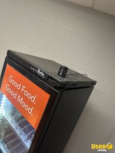 2022 Fresh Vending Combo Machines 4 Connecticut for Sale