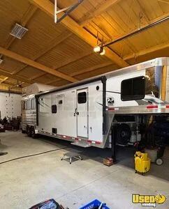 2022 Horse Trailer - Living Quaters Horse Trailer 3-horse Lq Trailer Restroom Louisiana for Sale