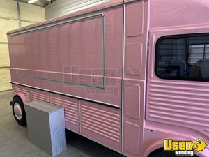 2022 Monterrey Large Concession Trailer Removable Trailer Hitch Montana for Sale