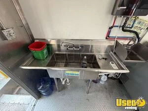 2022 Morgan Olson Lunch Wagon All-purpose Food Truck 29 Iowa Gas Engine for Sale
