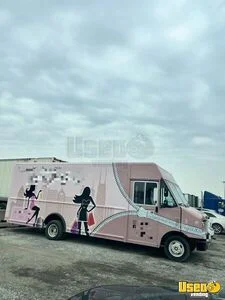 2022 P1000 E450 Mobile Boutique Illinois for Sale