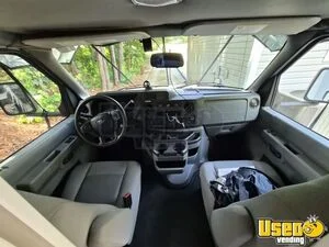 2022 Pet Stylist Elite Pet Care / Veterinary Truck Sound System Georgia Gas Engine for Sale
