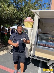 2022 Piaggio Ape Bakery Food Truck Bakery Food Truck 15 Texas for Sale