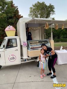 2022 Piaggio Ape Bakery Food Truck Bakery Food Truck Refrigerator Texas for Sale