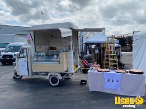 2022 Piaggio Ape Bakery Food Truck Bakery Food Truck Shore Power Cord Texas for Sale