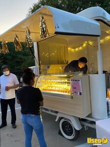 2022 Piaggio Ape Bakery Food Truck Bakery Food Truck Stainless Steel Wall Covers Texas for Sale