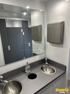 2022 Pro Series Restroom / Bathroom Trailer Fresh Water Tank California for Sale