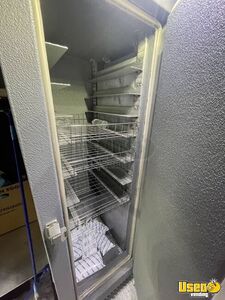 2022 Refrigerated Truck Catering Food Truck Electrical Outlets Texas Gas Engine for Sale