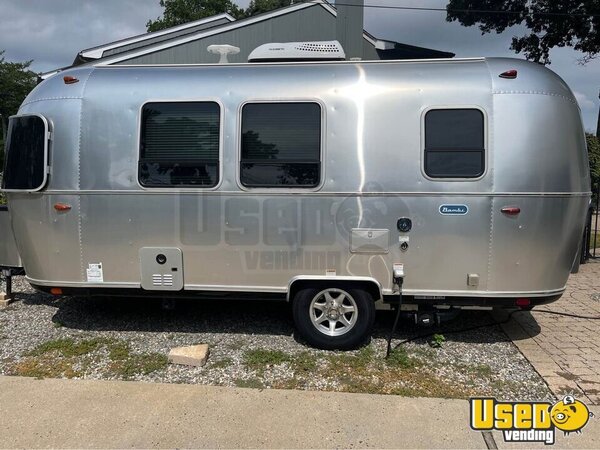 2022 Skoolie Conversion Airstream New York for Sale