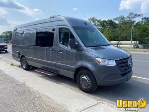Very Lightly Used 2022 Mercedes Sprinter 4500 Diesel Food Truck for Sale in New York!