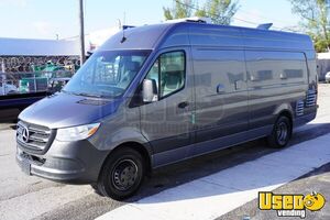 2022 Sprinter 4500 All-purpose Food Truck Cabinets Florida Diesel Engine for Sale