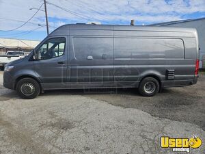 Versatile - 2022 Mercedes-Benz Sprinter 4500 All-Purpose Food Truck for Sale in Texas!