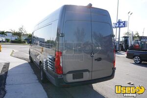 2022 Sprinter 4500 All-purpose Food Truck Work Table Florida Diesel Engine for Sale