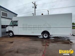 2022 - 20' Ford Utilimaster Empty Step Van for Mobile Business for Sale in Missouri!