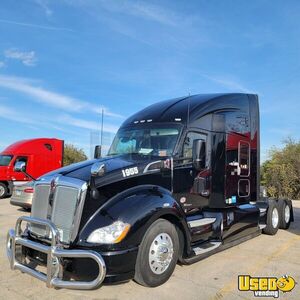 2022 T680 Kenworth Semi Truck Under Bunk Storage Illinois for Sale