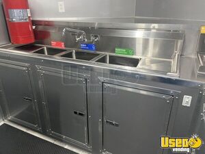 2022 Trailer Kitchen Food Trailer Fresh Water Tank Connecticut for Sale