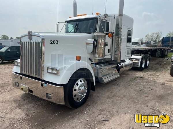 2022 W900 Kenworth Semi Truck Texas for Sale