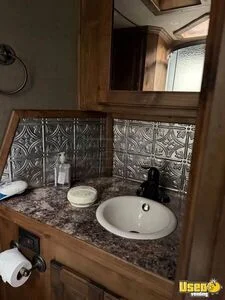 2023 3 Horse Lq Trailer 3-horse Lq Trailer 4 New York for Sale
