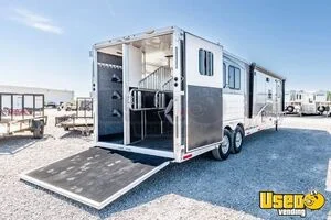 2023 3 Horse Trailer With Living Quarters 3-horse Lq Trailer Slide-outs Ohio for Sale