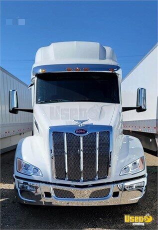 2023 579 Peterbilt Semi Truck California for Sale