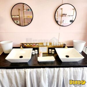 2023 824ab Mobile Boutique Breaker Panel Indiana for Sale