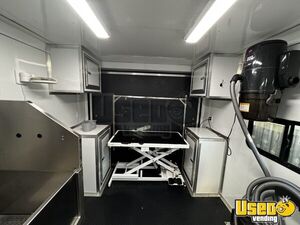 2023 8.5x18ft Pet Care / Veterinary Truck Interior Lighting Ohio for Sale