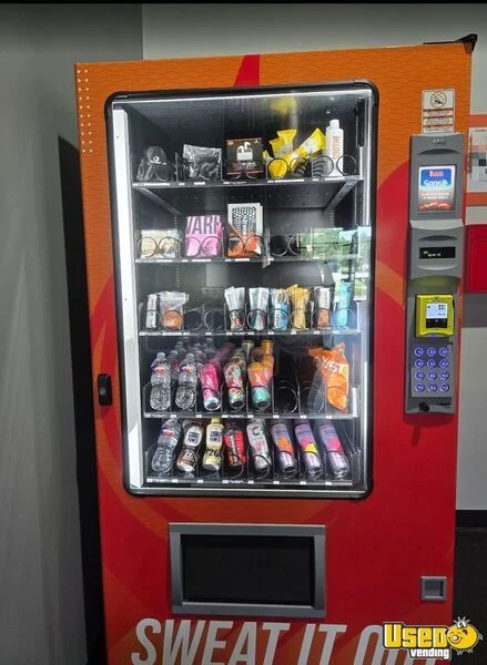 2023 Ams Combo Vending Machine Texas for Sale